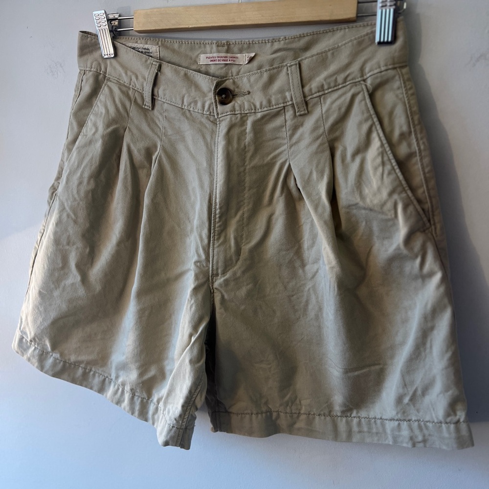 Levi’s Pleated Trouser Shorts Beige 27
